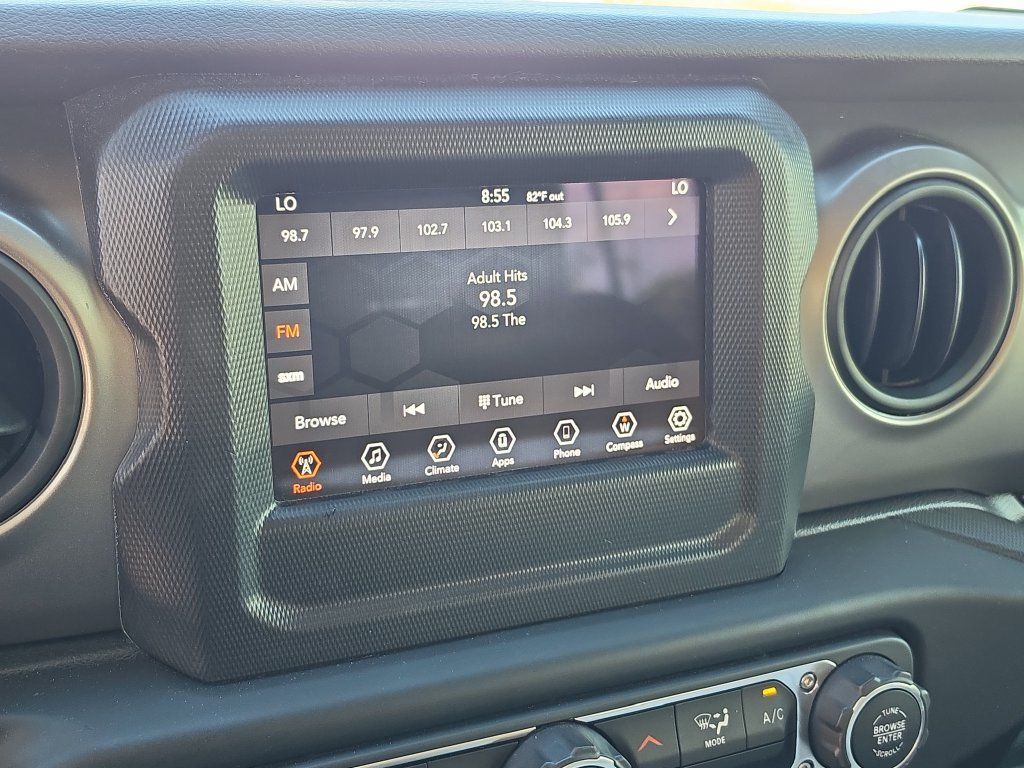 Used 2020 Jeep Wrangler Unlimited Sport S AWD/4WD image 22