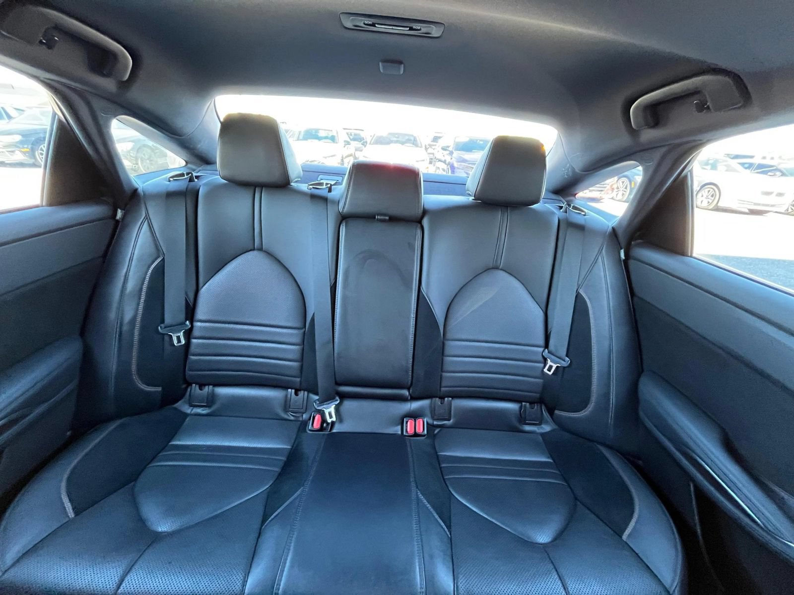 Used 2019 Toyota Avalon XSE FWD image 37