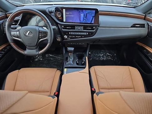 New 2025 Lexus ES 350 Ultra Luxury image 16