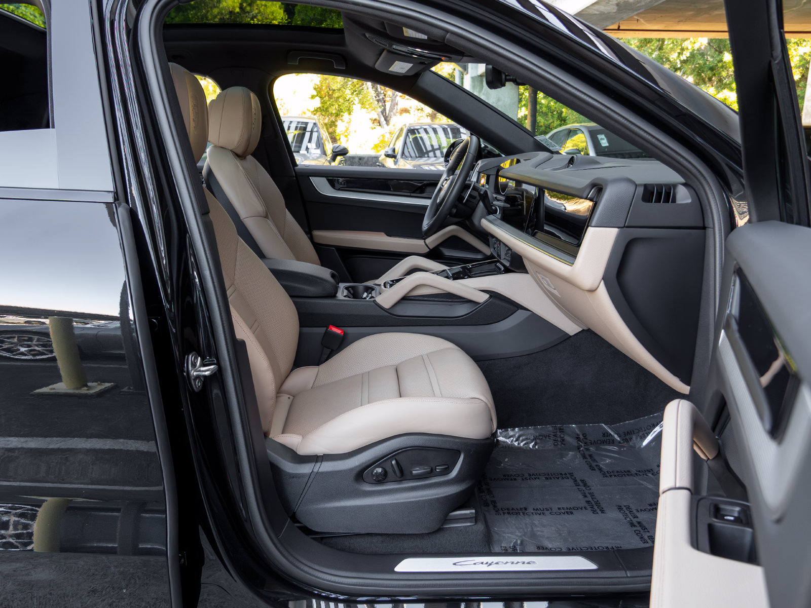 Certified 2026 Porsche Cayenne Coupe AWD/4WD image 57