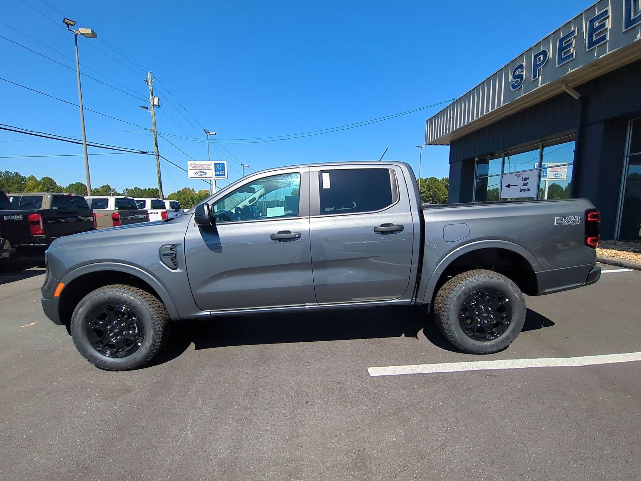 New 2026 Ford Ranger XLT w/ FX4 Off-Road Package AWD/4WD image 10