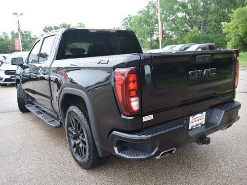 Used 2022 GMC Sierra 1500 Elevation w/ LPO, Elevation Black Package AWD/4WD image 5
