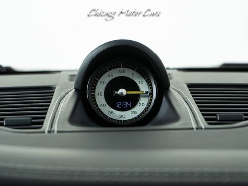 Used 2022 Porsche 911 GT3 image 42