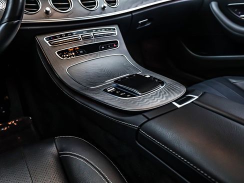 Certified 2021 Mercedes-Benz E 450 4MATIC Sedan image 6
