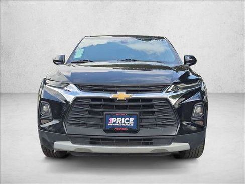 Used 2020 Chevrolet Blazer LT FWD image 2