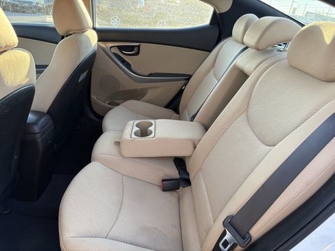 Used 2013 Hyundai Elantra GLS w/ Preferred Pkg image 12