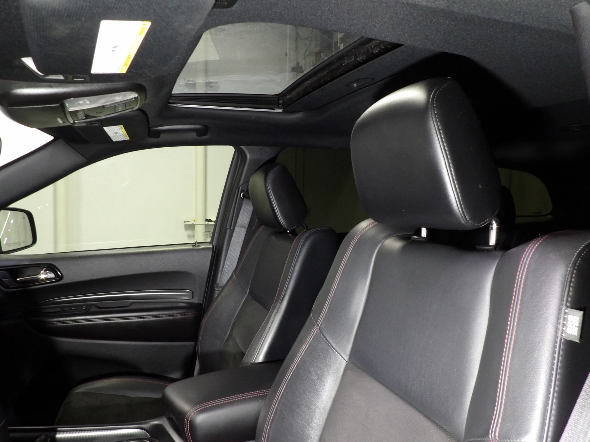 Used 2022 Dodge Durango R/T w/ Blacktop Package AWD/4WD image 16