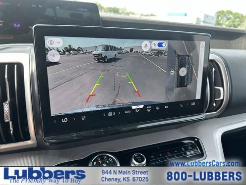 Used 2025 Ford Expedition Max Active AWD/4WD image 17