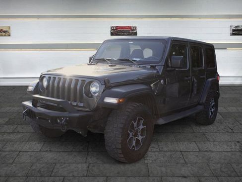 Used 2019 Jeep Wrangler Unlimited Sport S AWD/4WD image 4