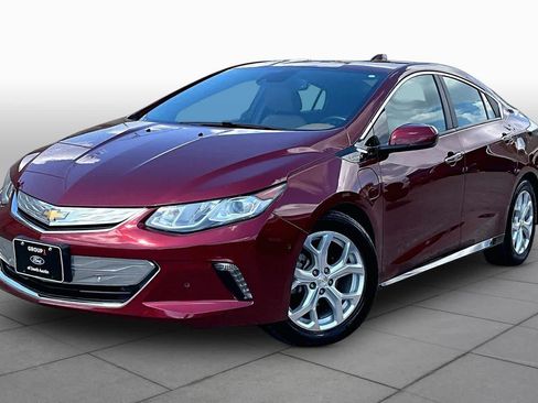 Used 2017 Chevrolet Volt Premier w/ Driver Confidence II Package FWD image 35
