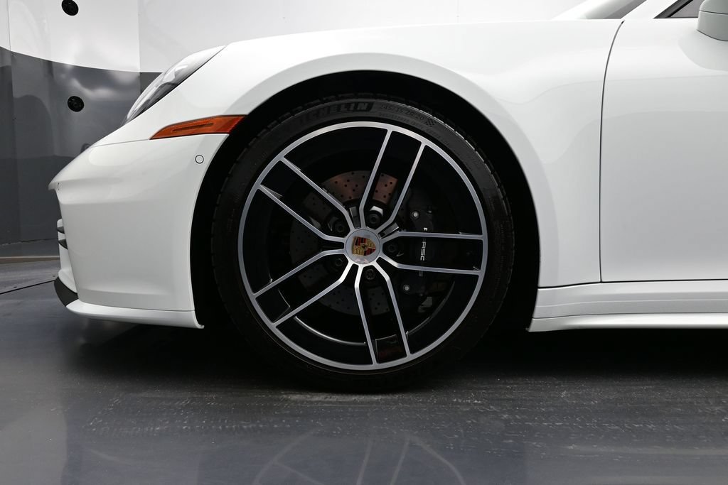 Certified 2026 Porsche 911 Carrera RWD image 6
