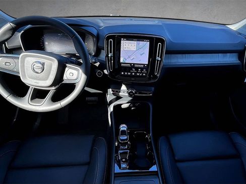 New 2026 Volvo XC40 B5 Plus w/ Protection Package Premier image 5