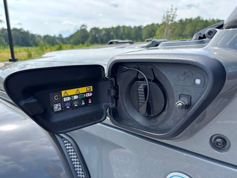 Used 2023 Jeep Wrangler Unlimited Sahara AWD/4WD image 24