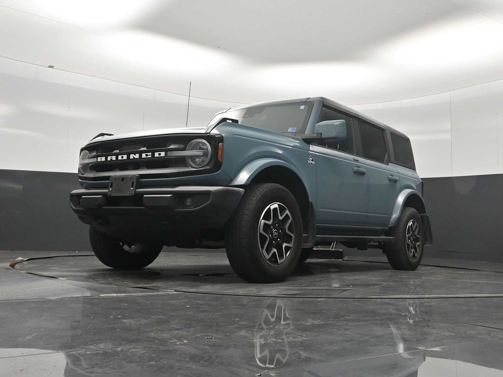Used 2022 Ford Bronco Outer Banks AWD/4WD image 23