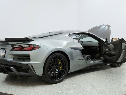 Used 2023 Chevrolet Corvette Z06 w/ Battery Protection Package image 11