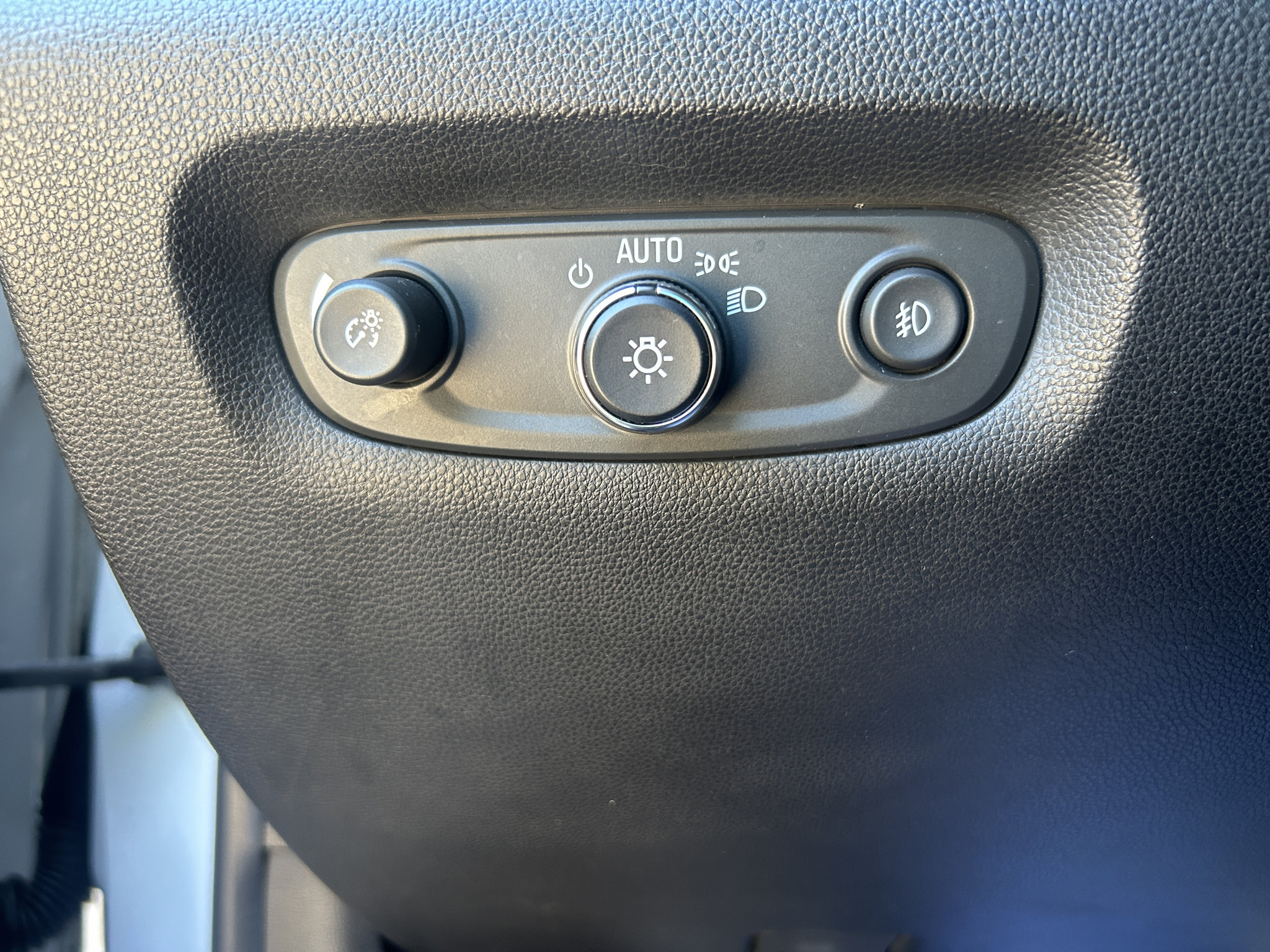 Used 2018 Chevrolet Traverse LT FWD image 21