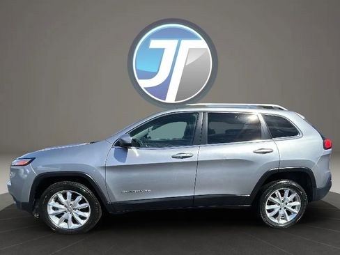 Used 2017 Jeep Cherokee Limited image 14