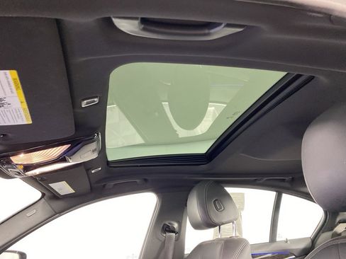 Used 2021 BMW 540i xDrive w/ Premium Package image 25