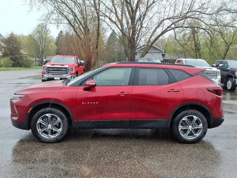 Used 2024 Chevrolet Blazer LT w/ Sound & Technology Package AWD/4WD image 7