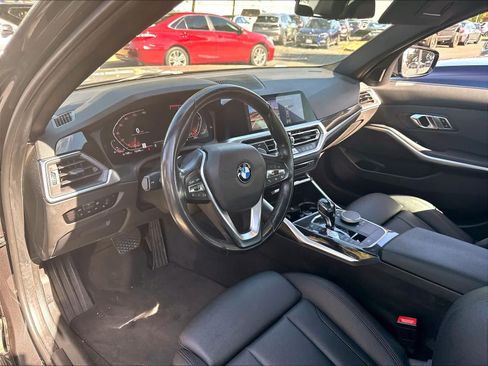 Used 2020 BMW 330i Sedan w/ Driving Assistance Package RWD image 18