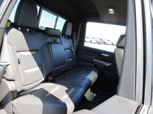 Certified 2022 GMC Sierra 2500 AT4 w/ AT4 Premium Plus Package AWD/4WD image 26