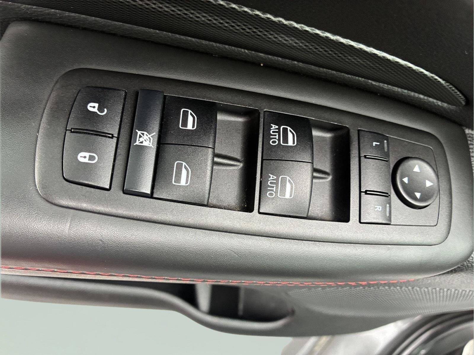 Used 2025 Dodge Durango R/T AWD/4WD image 22