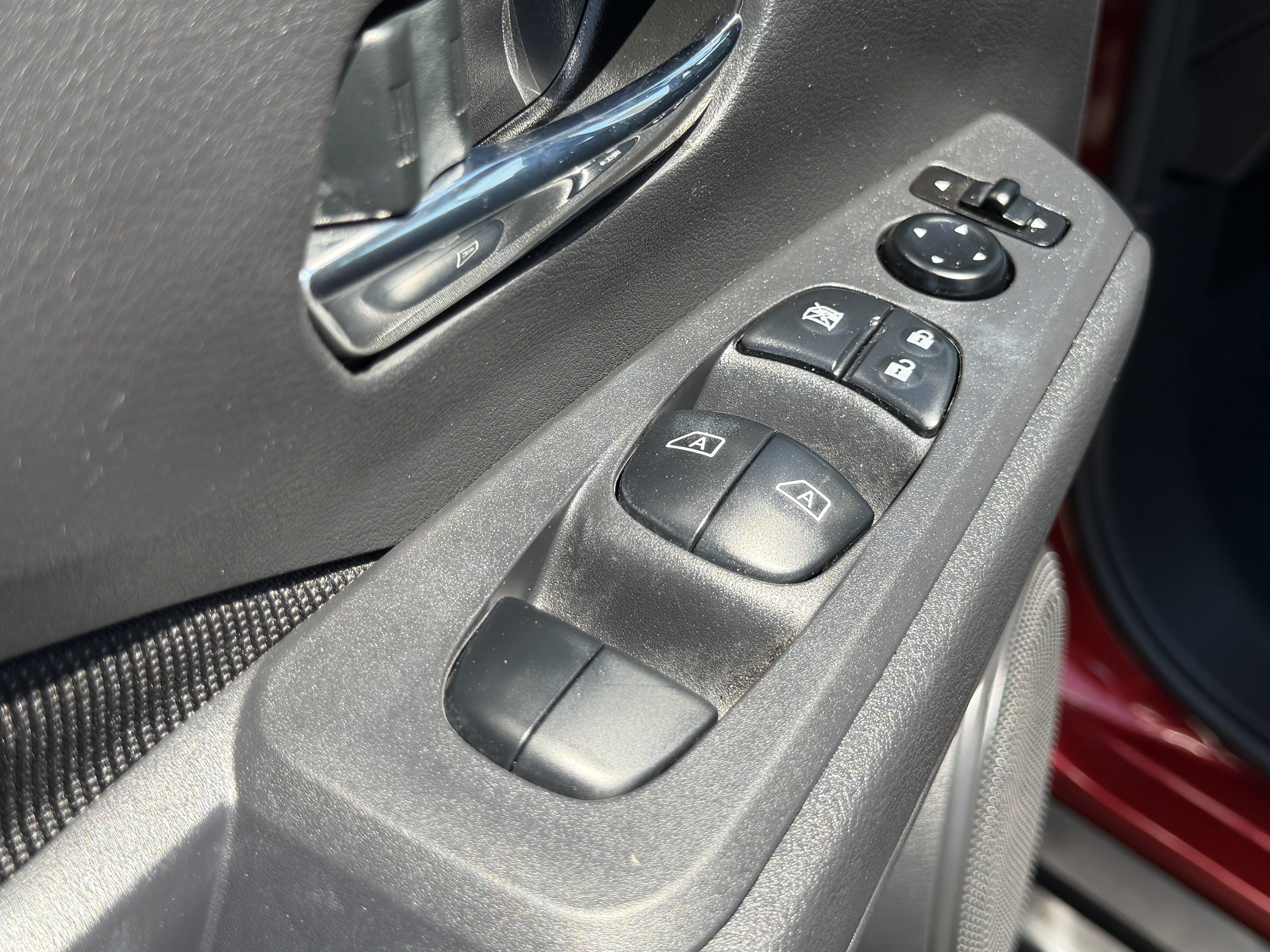Used 2023 Nissan Kicks SV FWD image 14