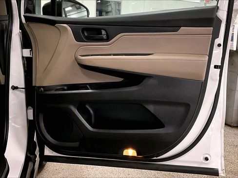 Used 2024 Honda Odyssey EX-L image 22