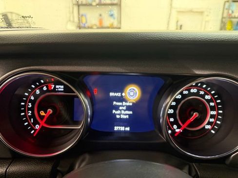 Used 2022 Jeep Gladiator Mojave w/ Trailer Tow Package image 15