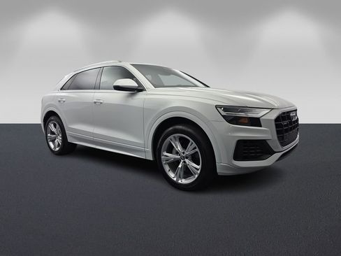 Used 2019 Audi Q8 Premium image 1