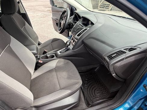 Used 2013 Ford Focus SE FWD image 18