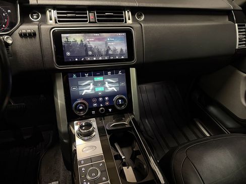 Used 2018 Land Rover Range Rover image 12