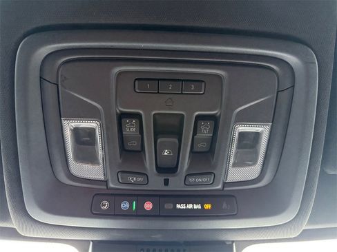 Used 2022 GMC Sierra 1500 AT4 w/ AT4 Premium Package image 25