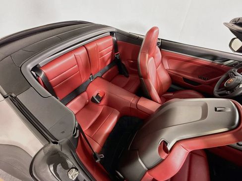 Certified 2024 Porsche 911 Carrera RWD image 19