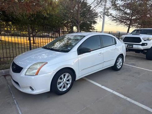 Used 2011 Nissan Sentra 2.0 SL FWD image 1