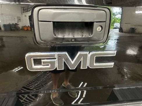 Used 2018 GMC Sierra 1500 SLT AWD/4WD image 15