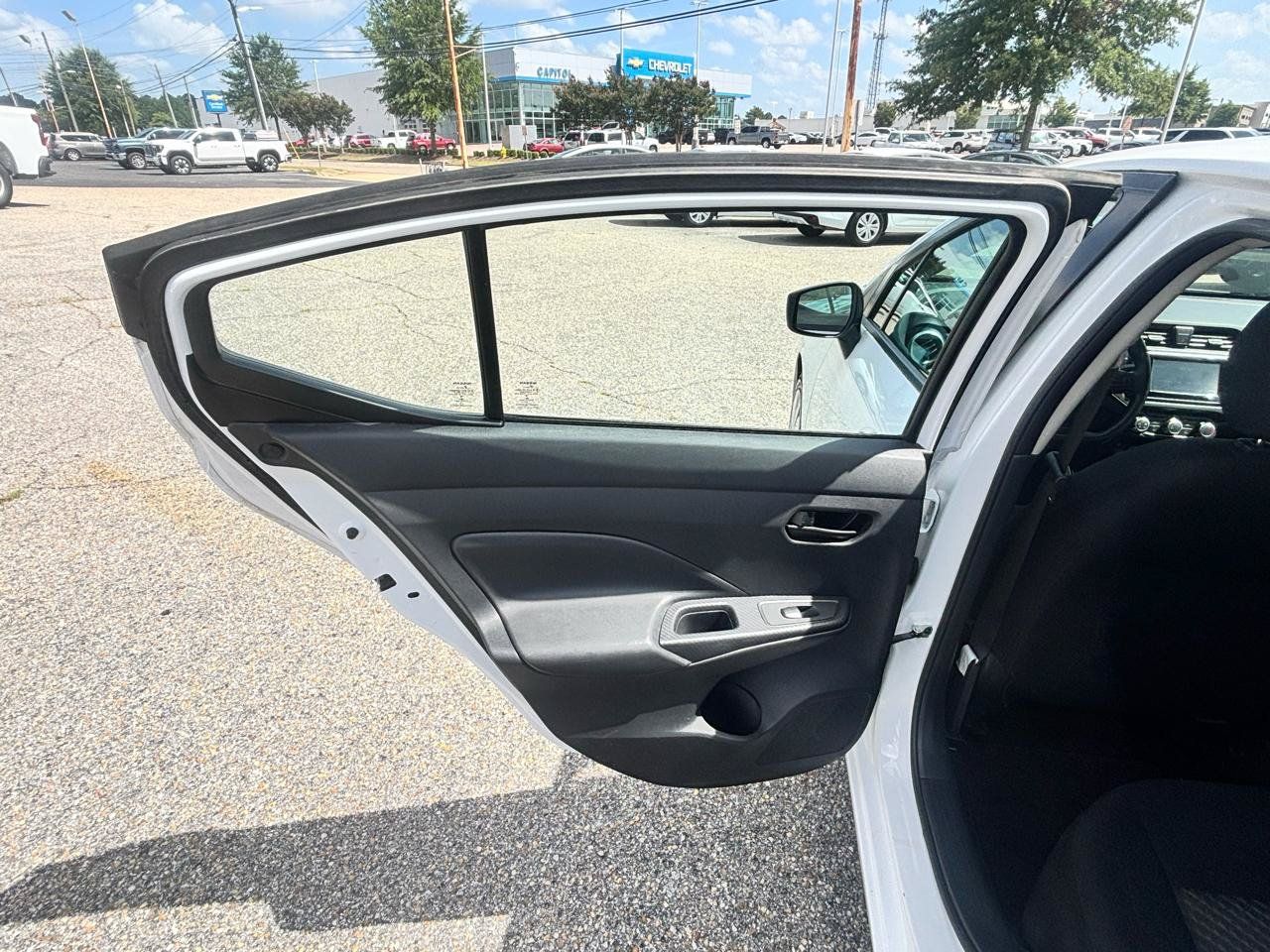 Used 2023 Nissan Versa S FWD image 47