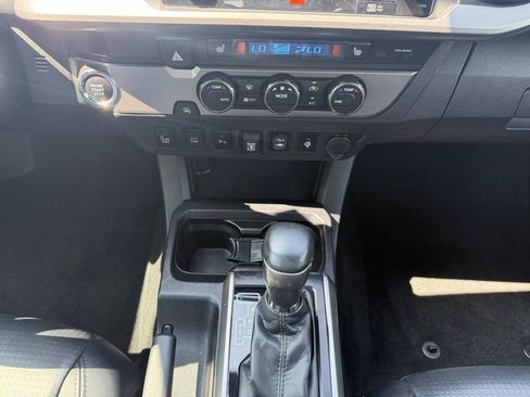 Used 2019 Toyota Tacoma Limited RWD image 22