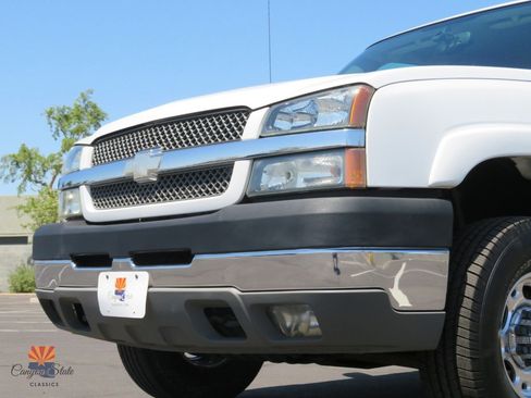 Used 2004 Chevrolet Silverado 2500 LT w/ Skid Plate Package AWD/4WD image 40