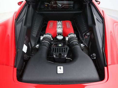 Certified 2015 Ferrari 458 Italia Coupe RWD image 30
