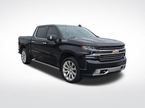 Used 2020 Chevrolet Silverado 1500 High Country w/ Technology Package AWD/4WD image 9
