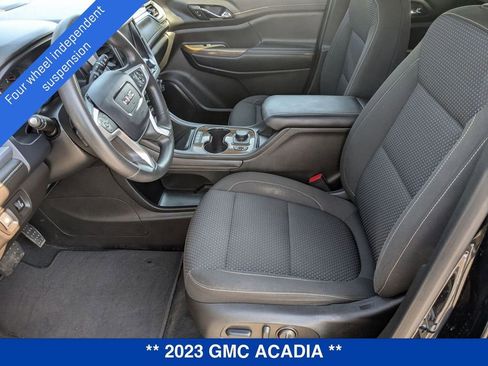 Used 2023 GMC Acadia SLE w/ Driver Convenience Package image 15