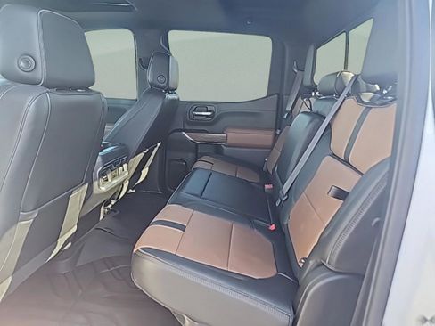 Used 2020 Chevrolet Silverado 1500 High Country w/ Technology Package image 30