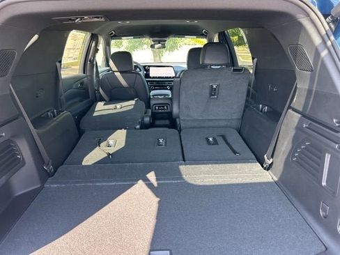 New 2026 Chevrolet Traverse LT w/ Midnight/Sport Edition image 35