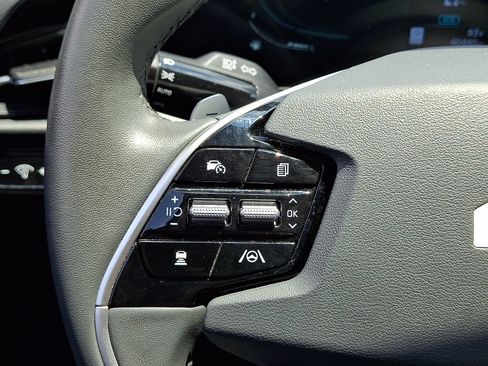 Used 2023 Kia Niro EX FWD image 22
