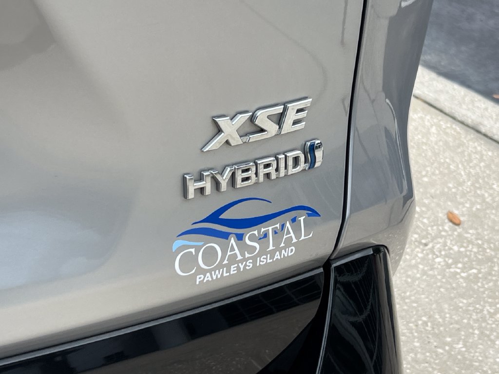 Used 2019 Toyota RAV4 XSE w/ Carpet Mat Package AWD/4WD image 26