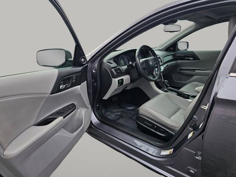 Used 2015 Honda Accord EX-L image 18