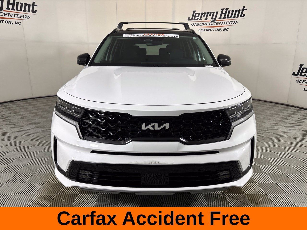 Used 2023 Kia Sorento SX FWD image 3