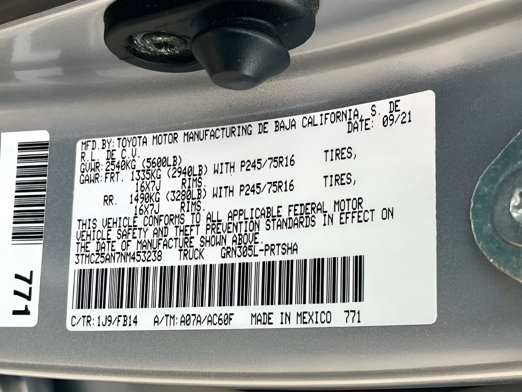 Used 2022 Toyota Tacoma SR AWD/4WD image 28