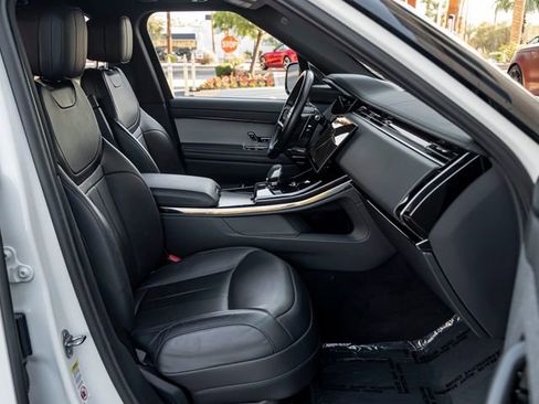 Used 2024 Land Rover Range Rover Sport Dynamic SE image 30